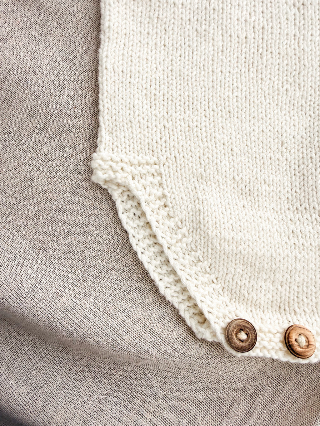 BASIC ROMPER